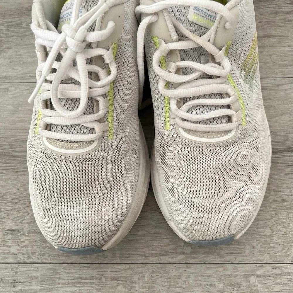 Skechers go run